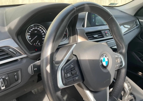 BMW X1 cena 114899 przebieg: 61757, rok produkcji 2019 z Kłobuck małe 596